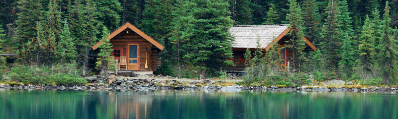 cabin vacation booked on a budget with flexible travel plans