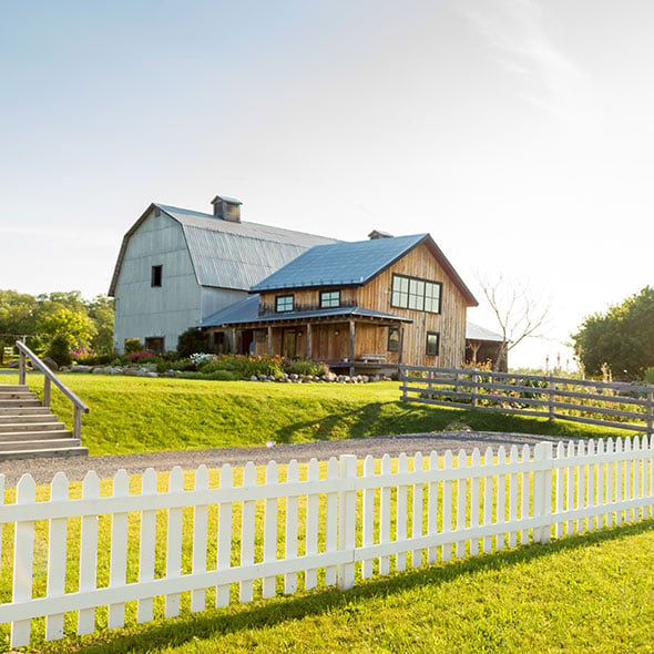 Beautiful farmhouse in rural Oregon, purchased by a USDA loan from CCCU credit union in Oregon.